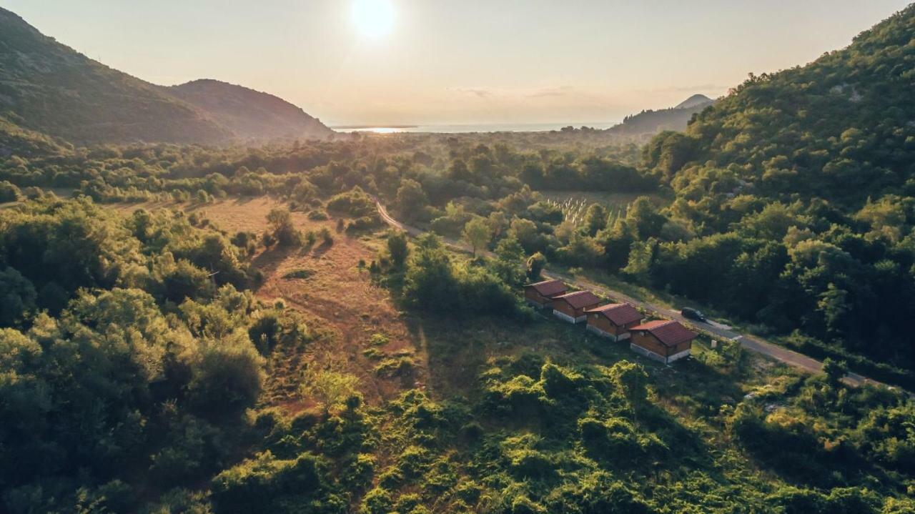 Orahovo Cottages Virpazar Extérieur photo